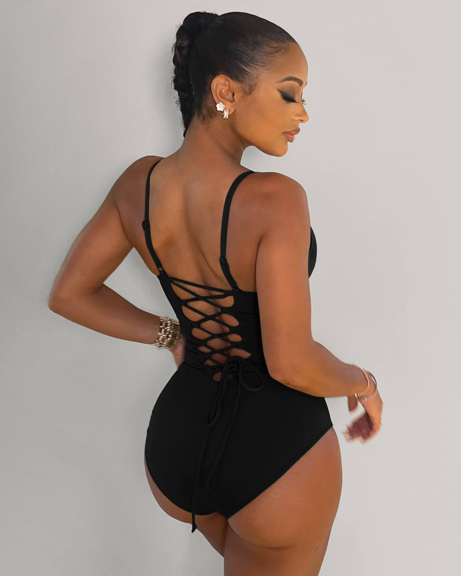 Vormgevende badpak met shaping-effect – Samira