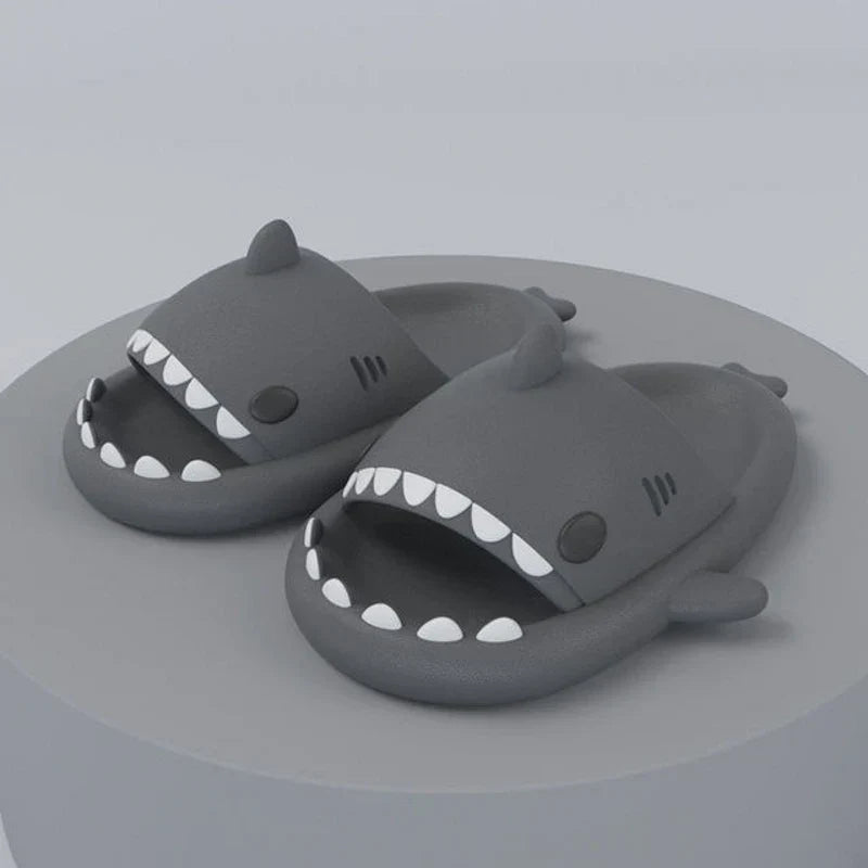 Uniseks Lichtgewicht Zomerslippers met Haaienontwerp – FinSteps