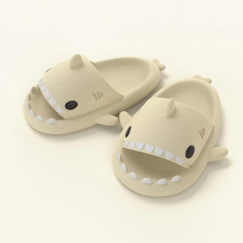 Uniseks Lichtgewicht Zomerslippers met Haaienontwerp – FinSteps
