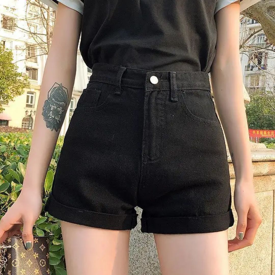 Sammy Jackson™ Carole Jeans Short | Trendy & Casual