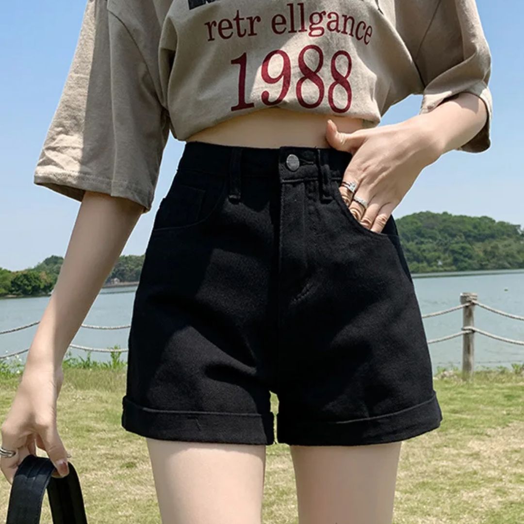 Sammy Jackson™ Carole Jeans Short | Trendy & Casual