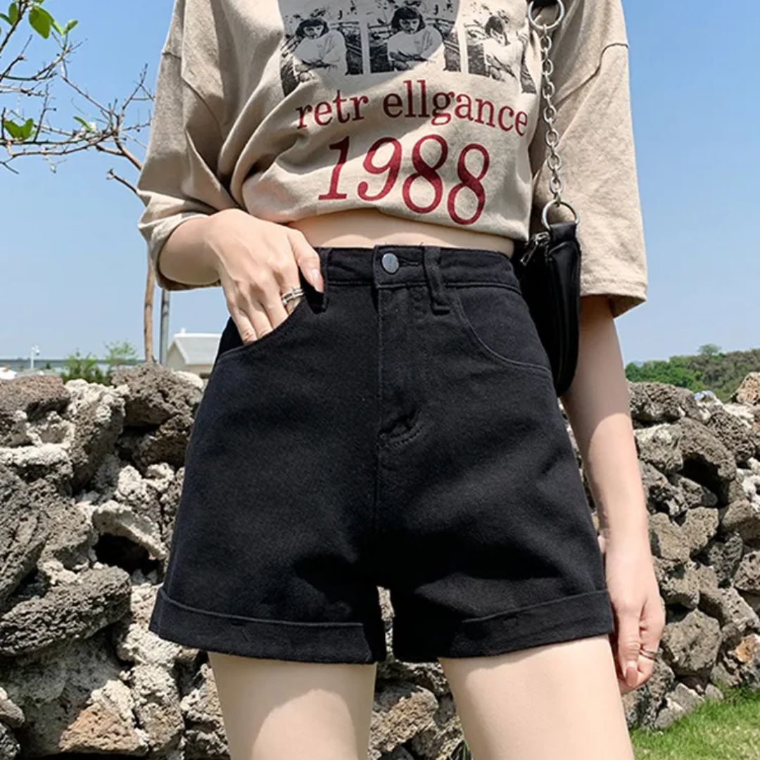 Sammy Jackson™ Carole Jeans Short | Trendy & Casual