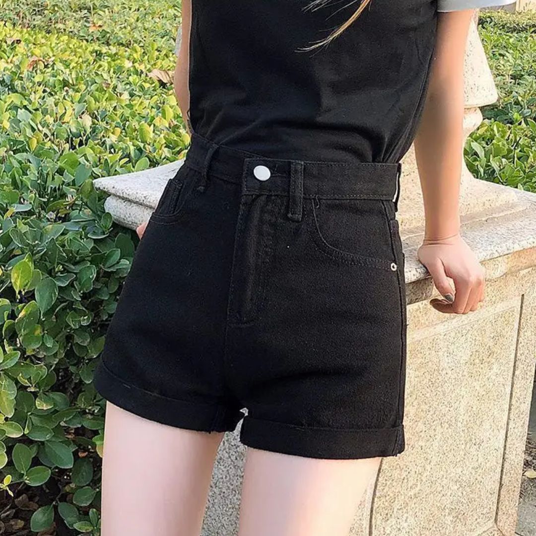 Sammy Jackson™ Carole Jeans Short | Trendy & Casual