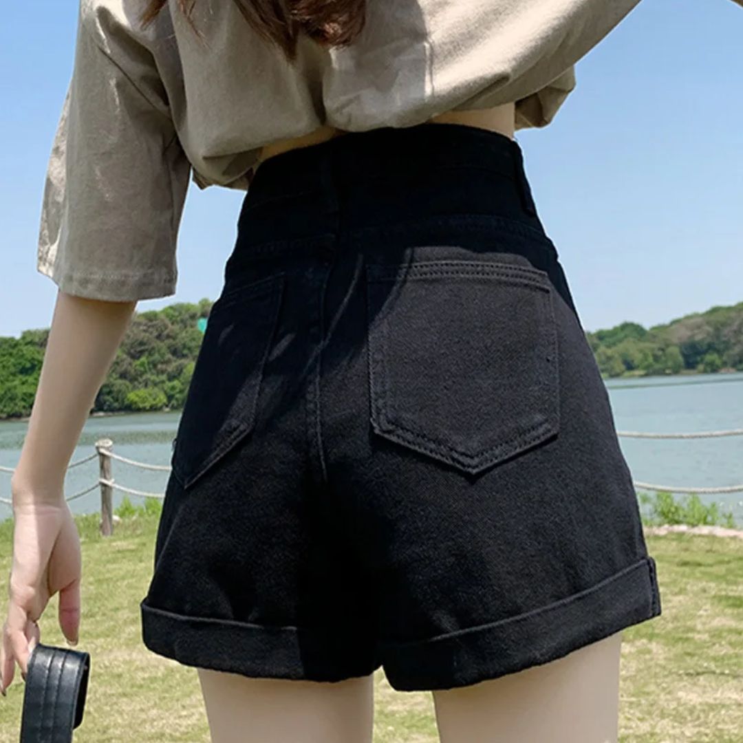 Sammy Jackson™ Carole Jeans Short | Trendy & Casual