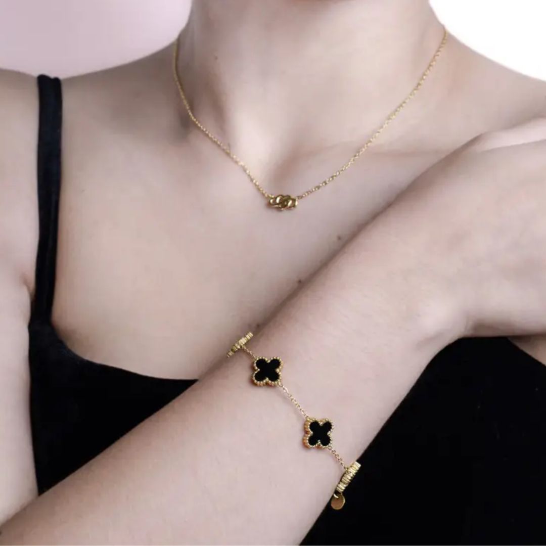 Sammy Jackson™ Zwarte Klaverarmband | Charmant & Stijlvol