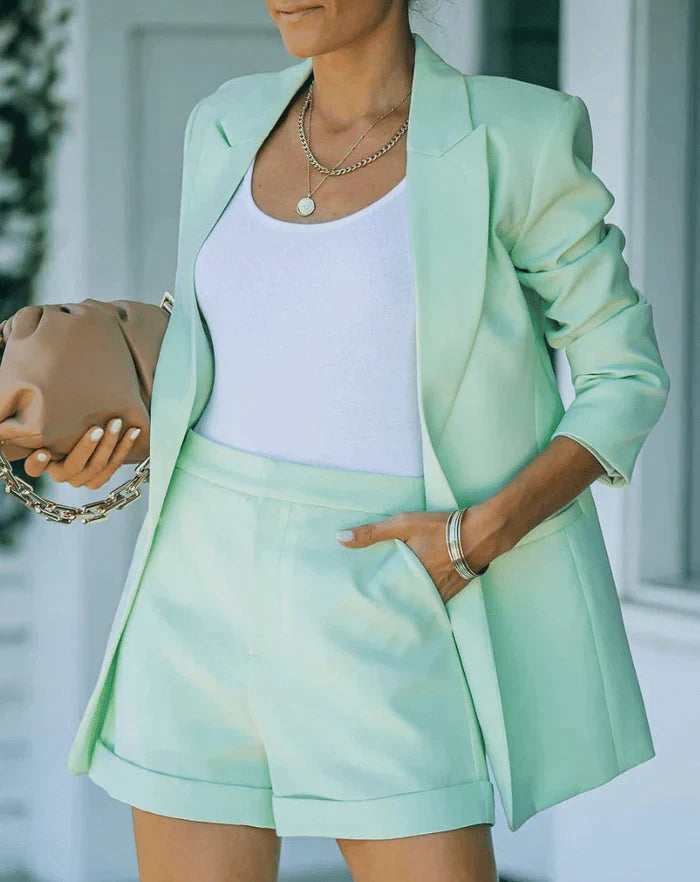 Trendy blazer set met shorts – Veelzijdig & Stylish – Larissa